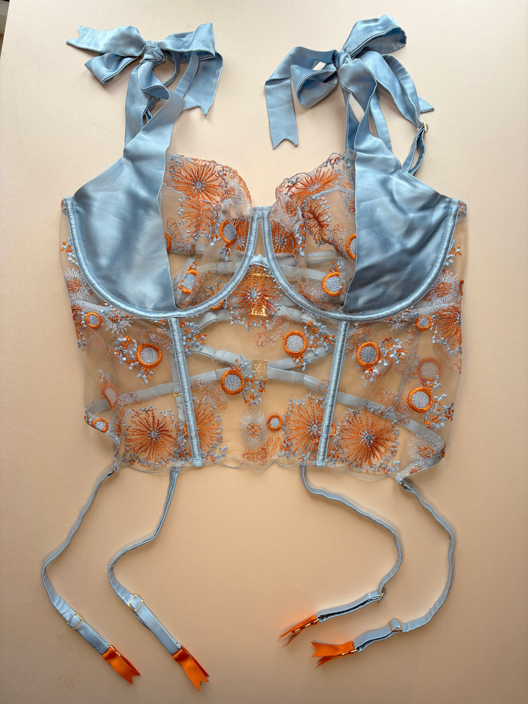 FAULTY Lena Basque - size 9