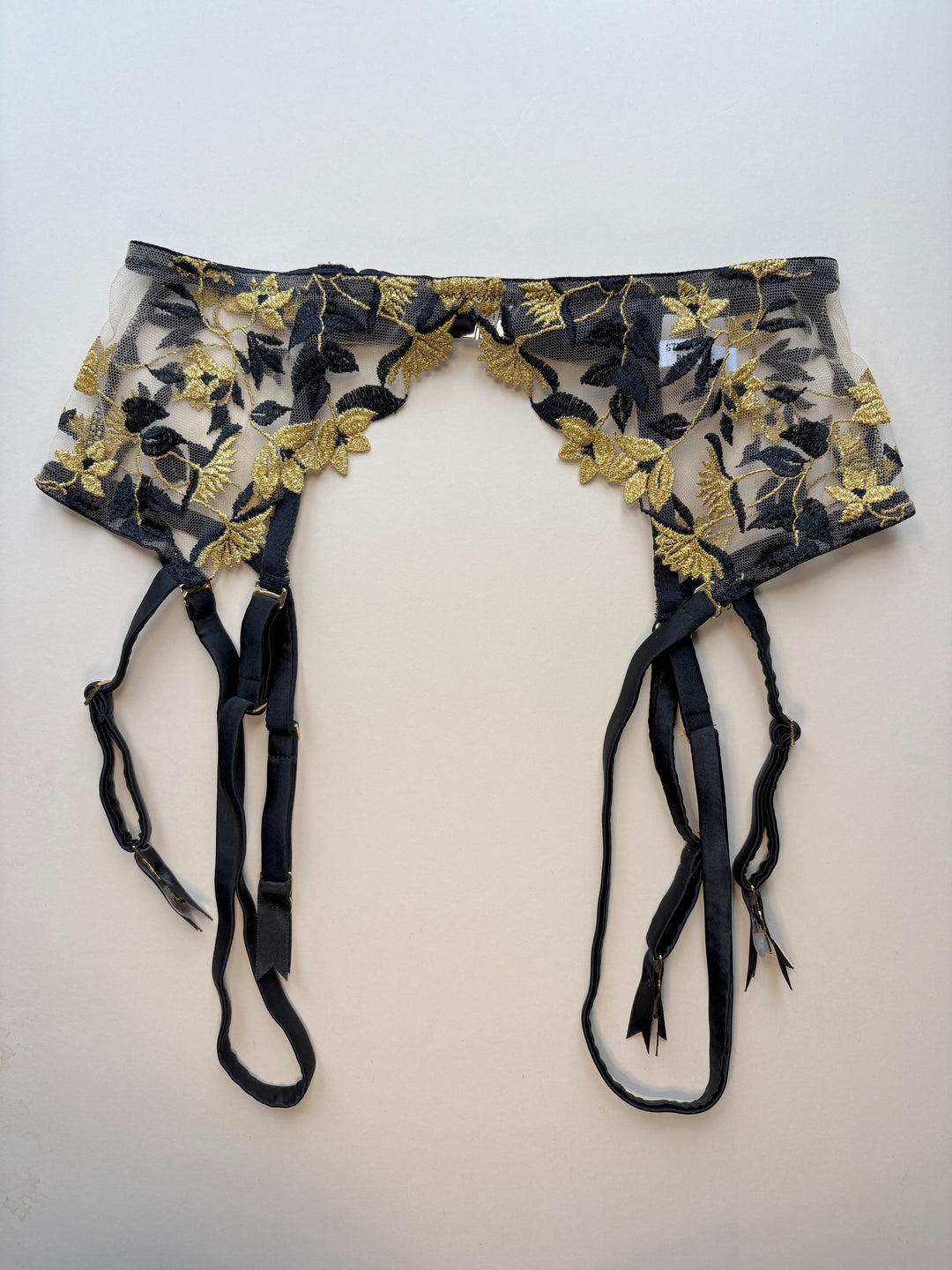 FAULTY Soraya Jet Suspender - size 3-4(S)