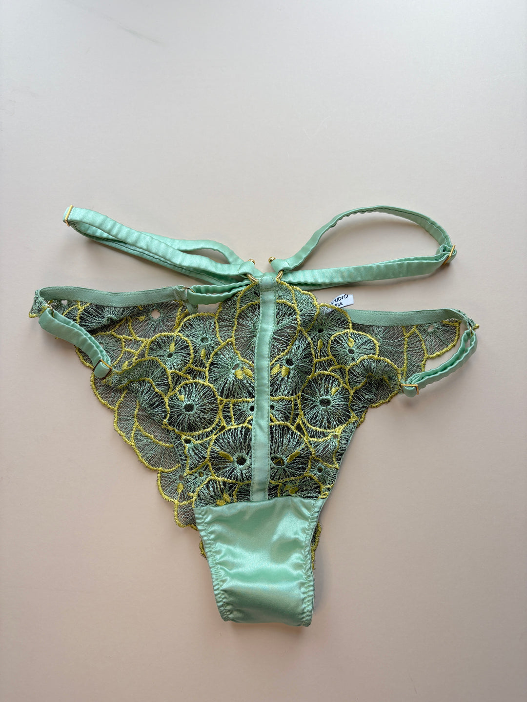 Vida Waist Strap Knicker sample - size S