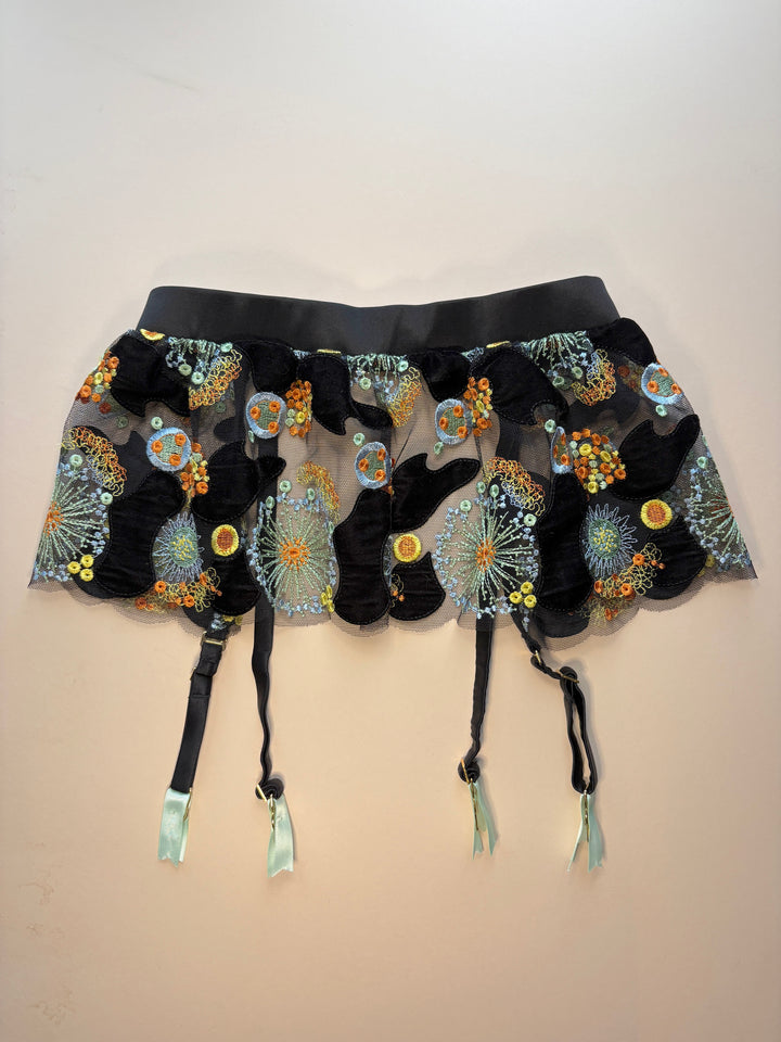 Zaida Suspender sample - size XS