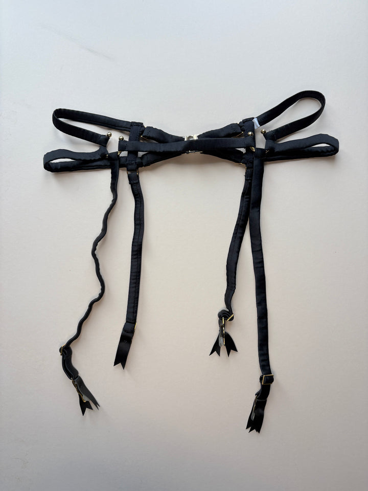 Clea Jet Suspender sample - size 3-4 (S)