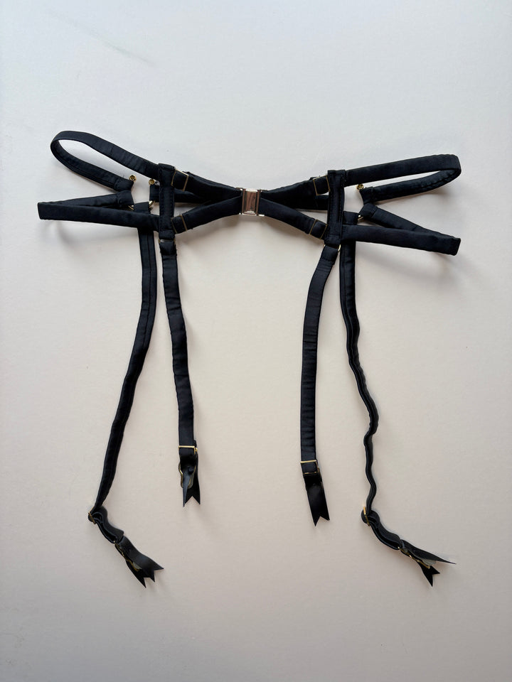 Clea Jet Suspender sample - size 3-4 (S)