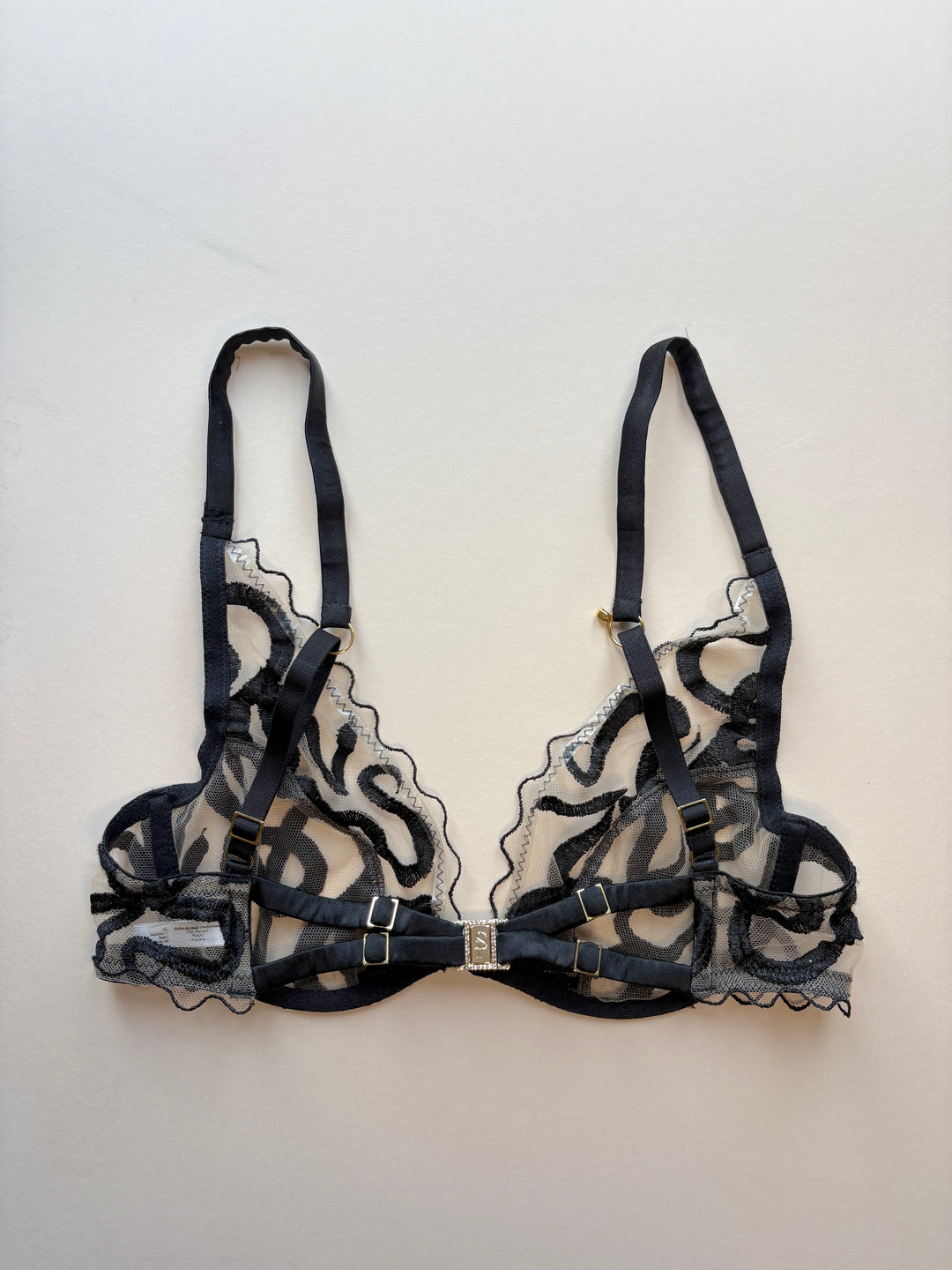 Naga Jet Plunge Bra sample - size 3