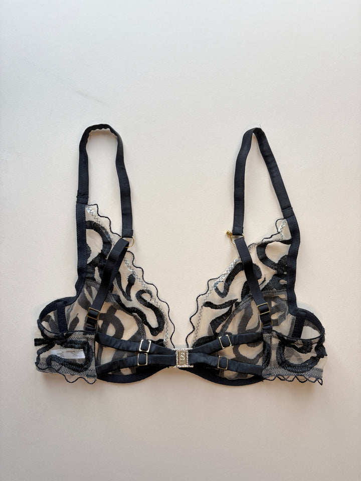 Naga Jet Plunge Bra sample - size 3