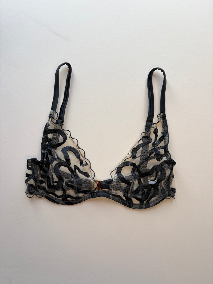 Naga Jet Plunge Bra sample - size 2