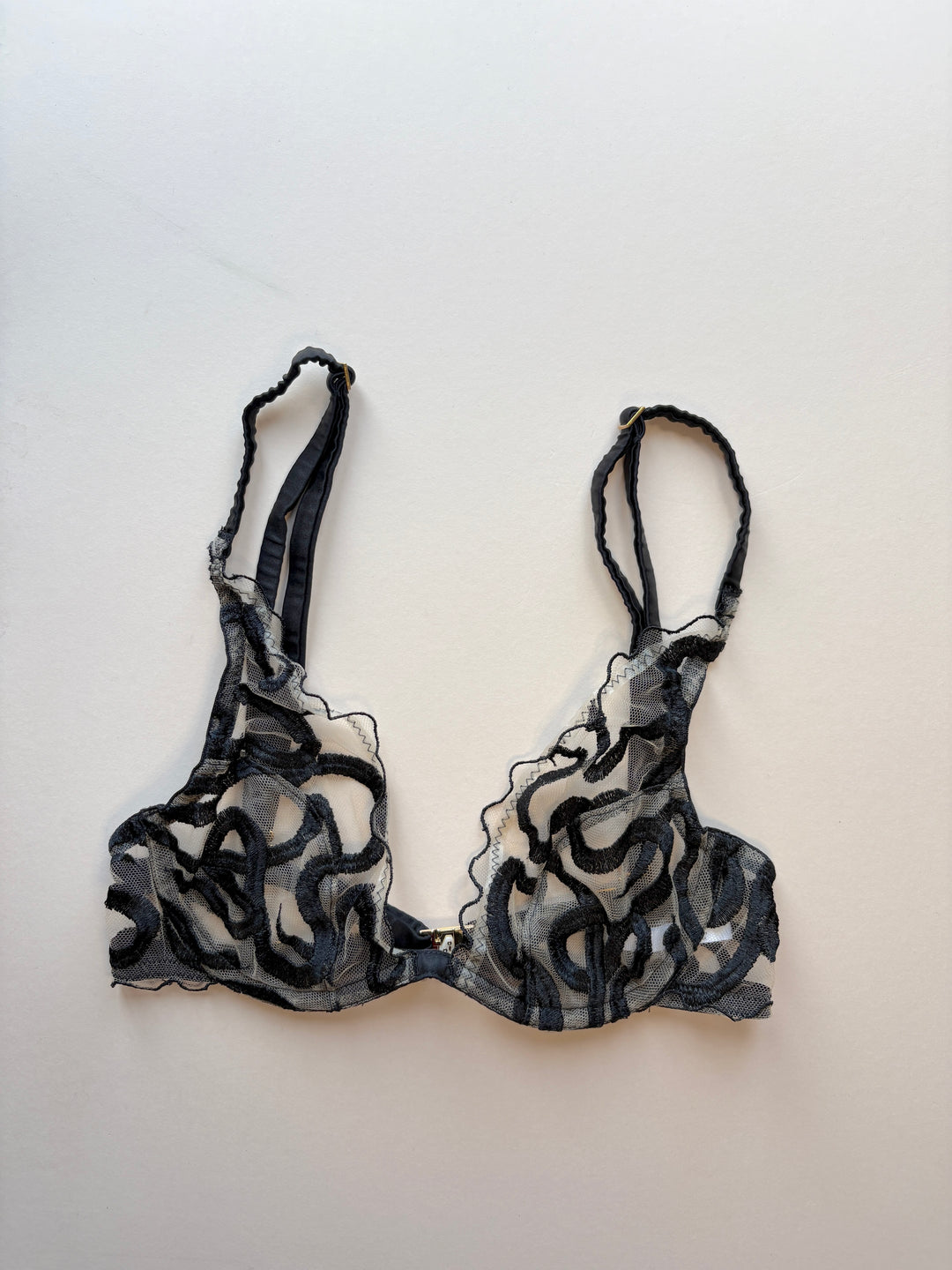 Naga Jet Plunge Bra sample - size 2