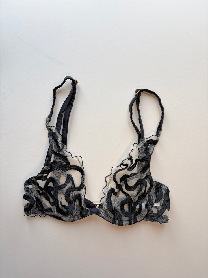 Naga Jet Plunge Bra sample - size 2