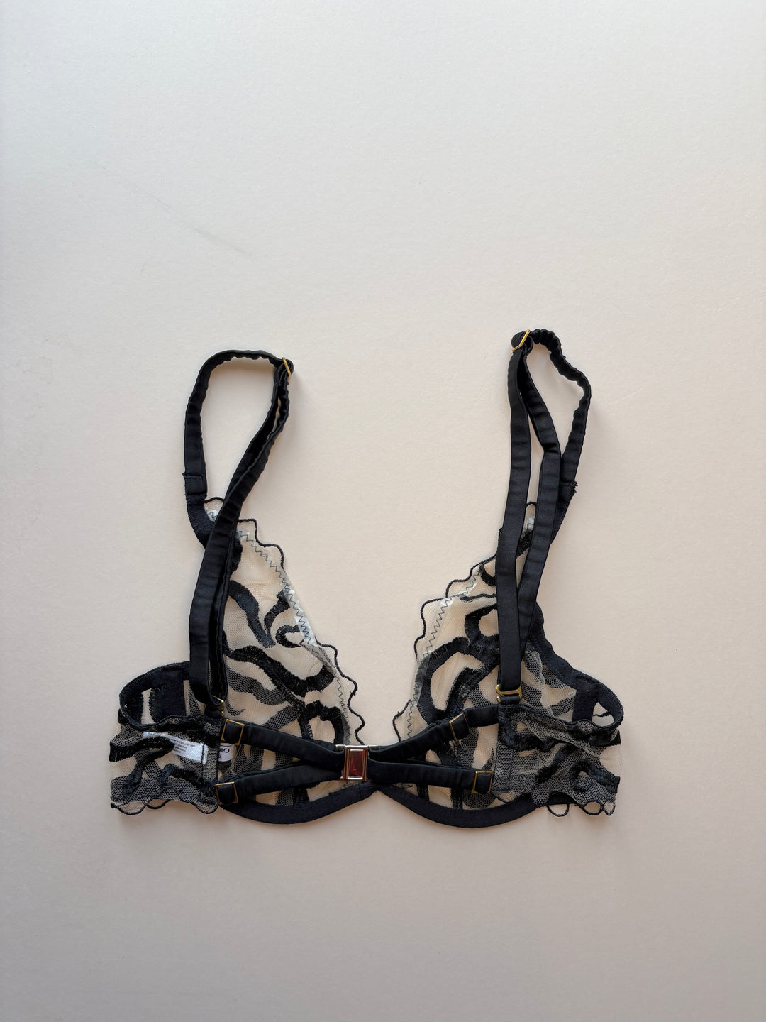 Naga Jet Plunge Bra sample - size 2