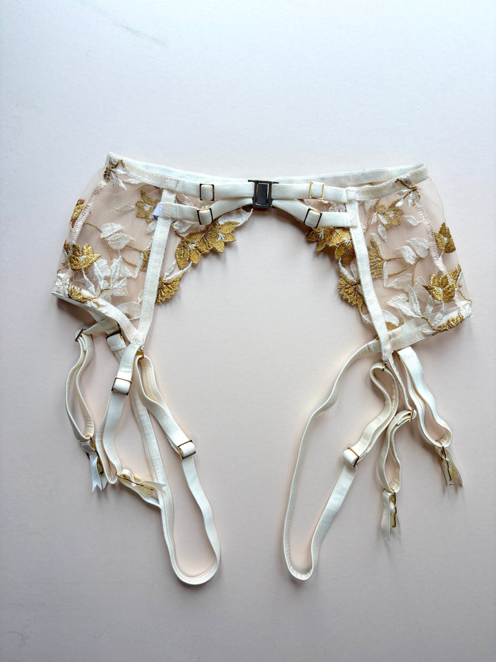 Soraya Ivory Suspender sample - size 1-2 / XS