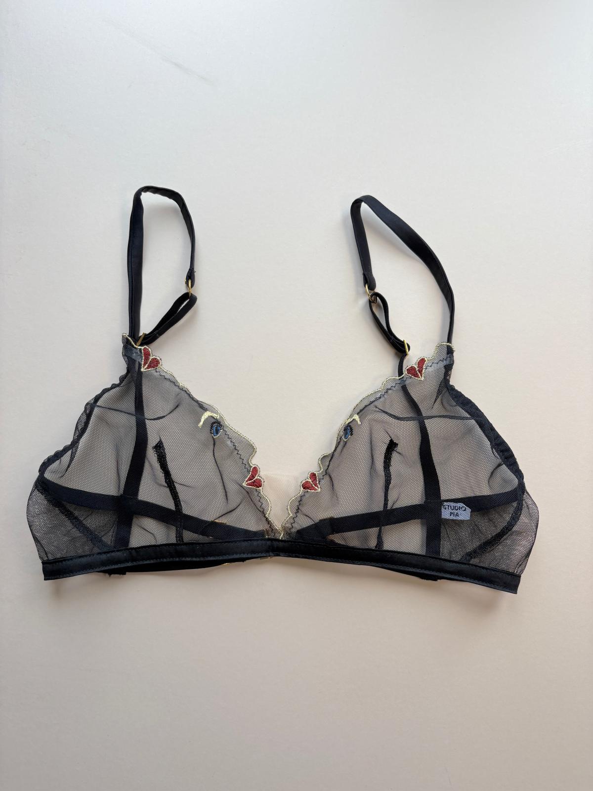 Elsa Bralette sample - size S and XL – view 3